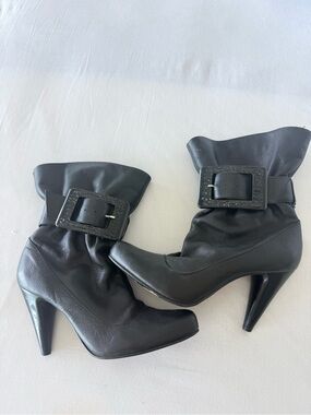 Women’s Black Buckle Ankle Booties with Sculpted Heel